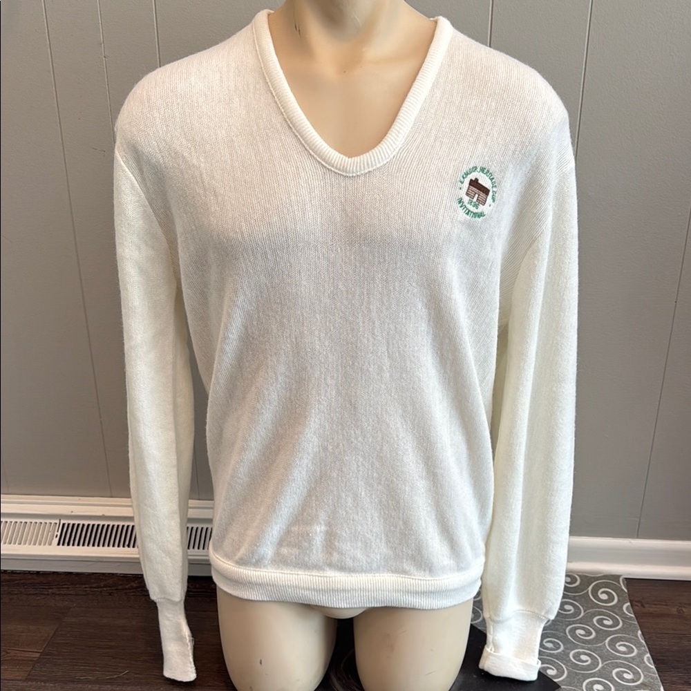 Z Vintage IZOD V-Neck Sweater in Cream Embroidered Logo